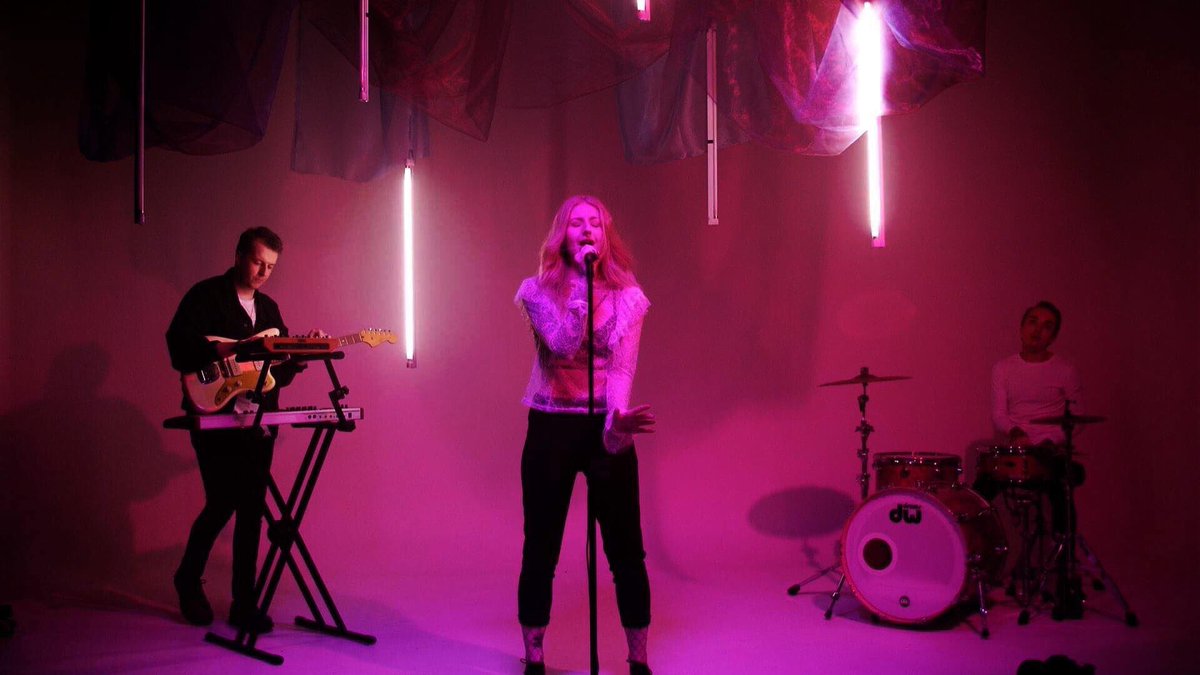 JohnOxley777's tweet photo. Discover this brilliant ( New Song ) & video
“Control”
By Newcastle’s magnificent #SADSUN
( @wearesadsun
Moody Pop!
SADSUN — Control https://t.co/5egIeGaZaQ via @YouTube https://t.co/KDtiOuNG1f