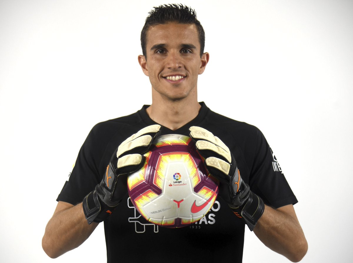 LaLiga's tweet photo. 🔁 RT si piensas que Masip ha sido el mejor jugador del #BarçaRealValladolid. https://t.co/sB3qO7zFiZ
