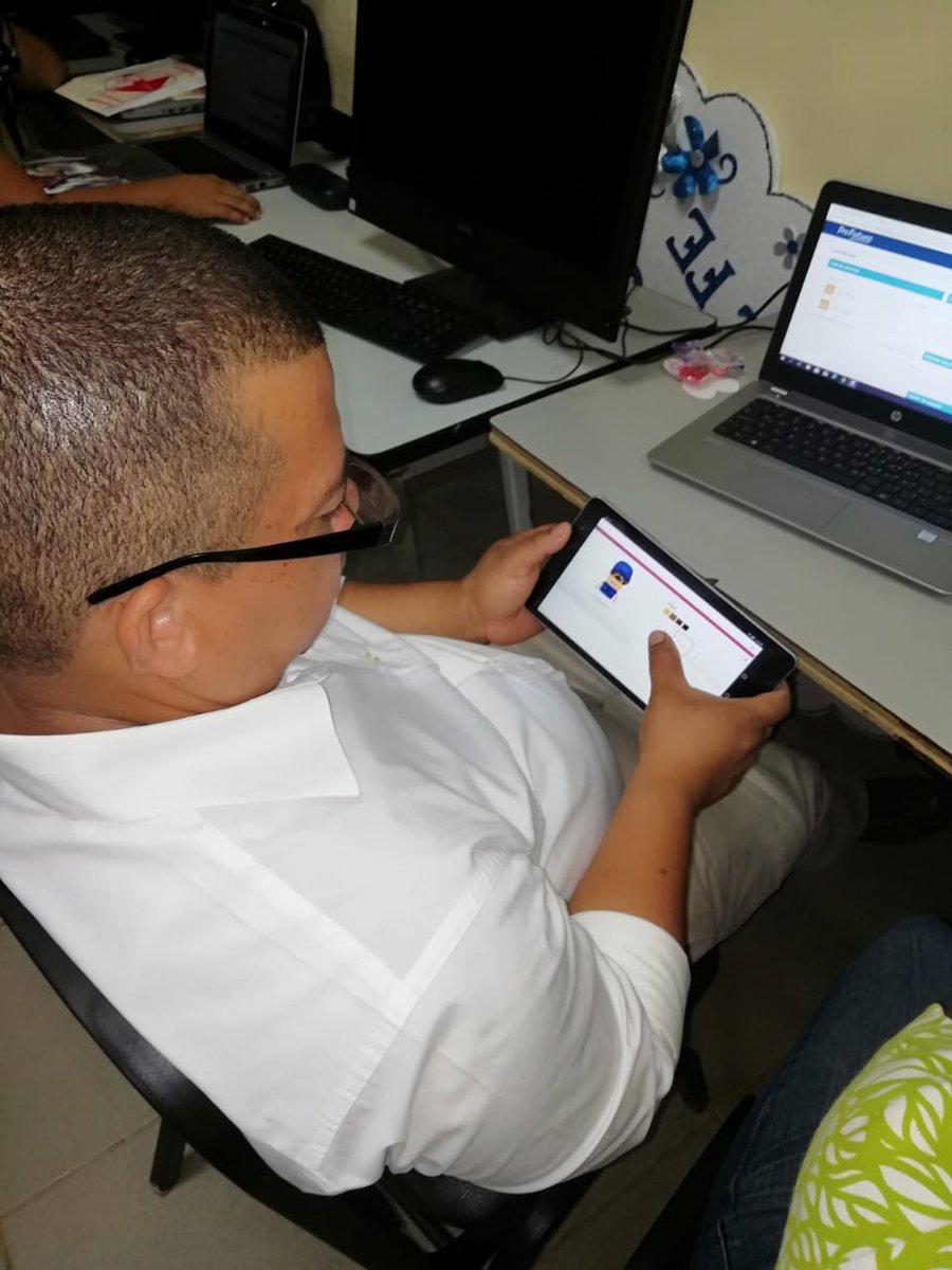 Los docentes de #Coclé se actualizan y preparan para implementar la solución educativa de <a href="/ProFuturo_/">ProFuturo</a> en sus aulas
#auladigital #educacióndigital