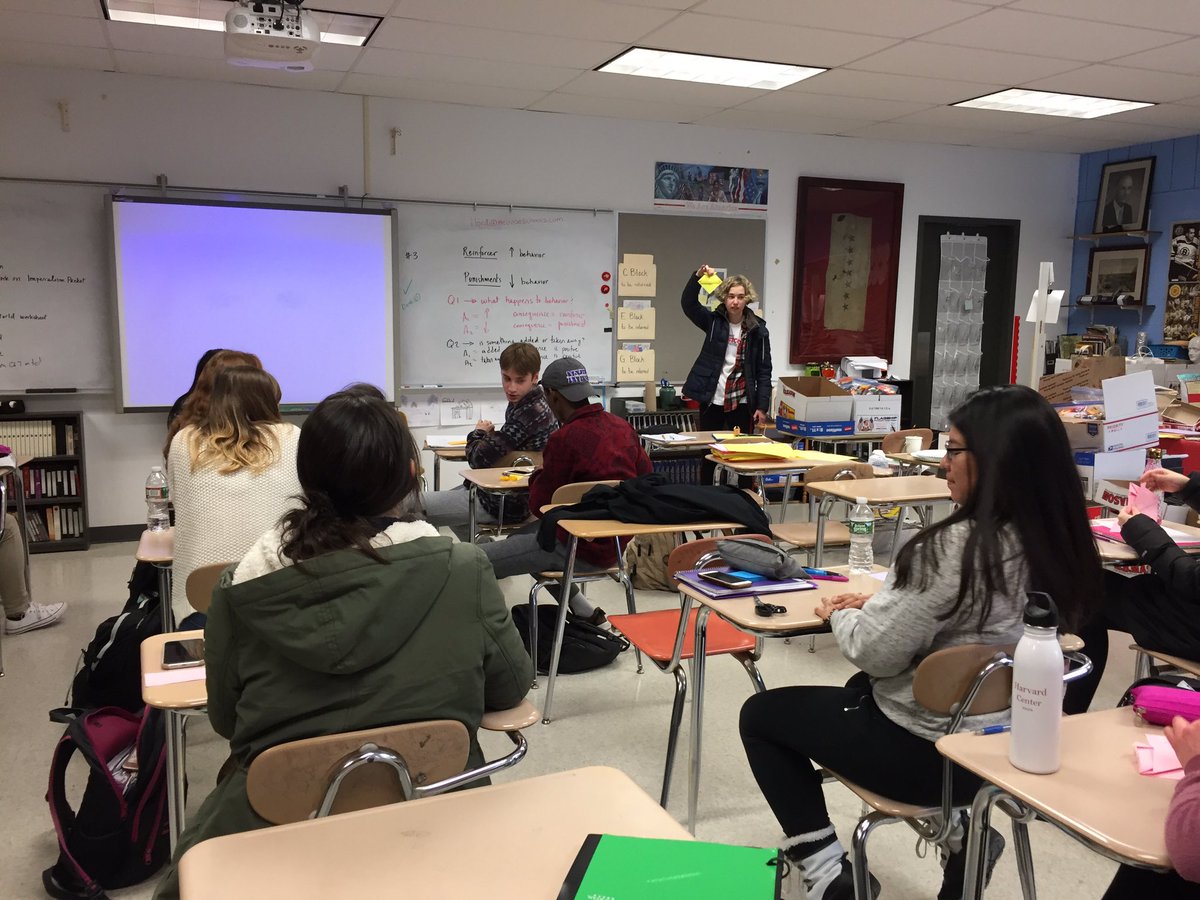 MHS_APPsych's tweet photo. Asked a S to teach the class how to make something using origami in each class this week. Here are the results from F Block! https://t.co/JC7GV4CQB0
