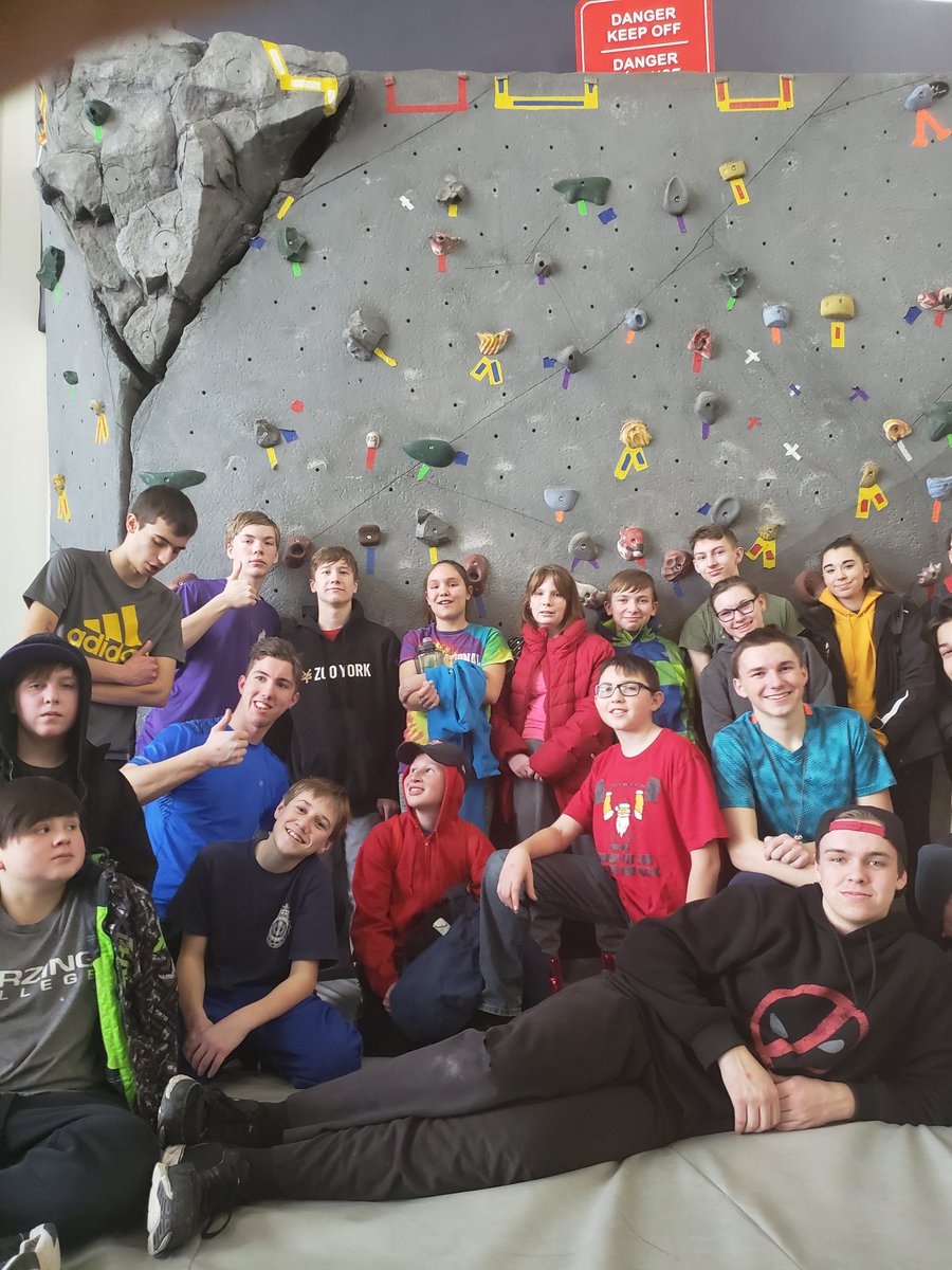 Air249's tweet photo. Working on our physical fitness, 
Challenging ourselves, 
And having a LOT of fun today at @YfcTheRockClimbingGym today! 

#BuiltForTheClimb 
#CadetThings https://t.co/sD5N2kitiS
