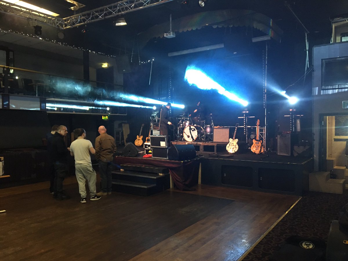 COURTBETWEENERS (@courtbetweeners) on Twitter photo Setting up at this class venue <a href="/CThelounge/">Cloud9&TheLounge</a> get yourself down if you’re in the AREA. Setting up at this class venue <a href="/CThelounge/">Cloud9&TheLounge</a> get yourself down if you’re in the AREA.