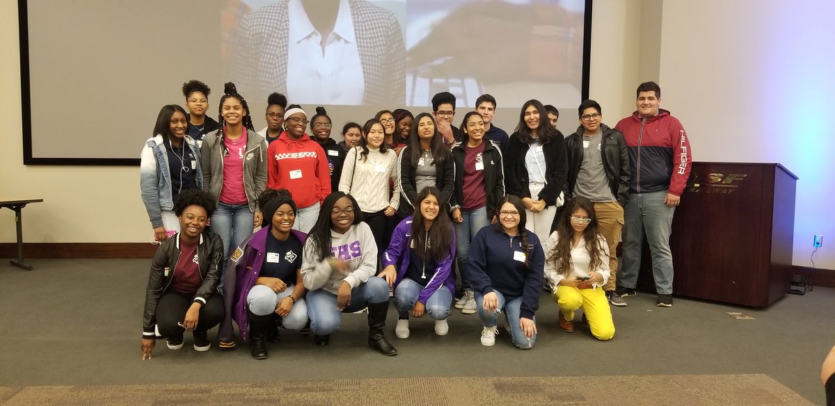 EvermanCHS's tweet photo. BNSF Technology Awareness Day 2019.  Love my job!  #BNSFTechDay #lorabmacaulay #evermanisd #ev https://t.co/iPr9uJlfNf