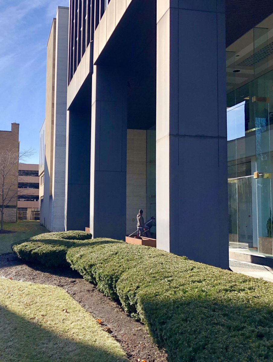 The firm worked as a consultant for high-profile downtown projects by firms such as SOM and Harrison & Abramovitz, but they also designed a few towers of their own: the Motorists Building, on the edge of downtown, was designed by Brubaker/Brandt and completed in 1971.