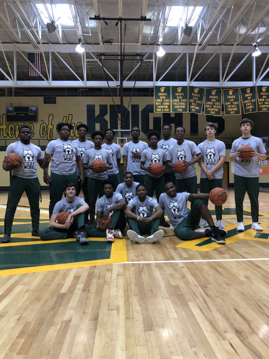 iCoachJarvis's tweet photo. D. O. G. G. WORK is a state of mind. Appreciate my boy and recent Gamecock Lengend @Cpowell15 @doggwork515 for the shirts today. #round2ready #DreamsOnlyGetGreater #passionfiredesire #letsride https://t.co/CKcIWDrxQl