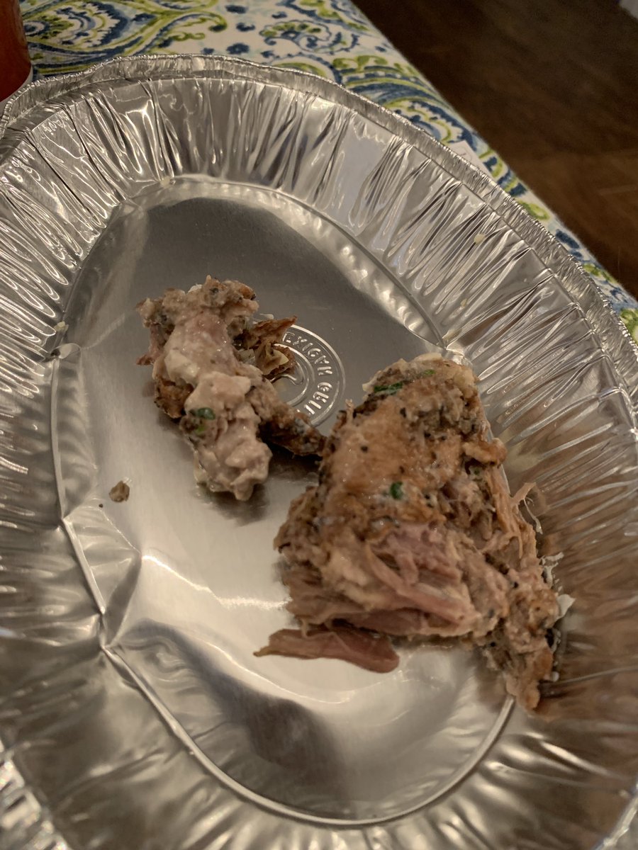 kb3vmx's tweet photo. @ChipotleTweets Really disappointed in the Chipotle on McKnight Road today, the carnitas is actually just two large pieces of fat. https://t.co/07fiWzCbuR