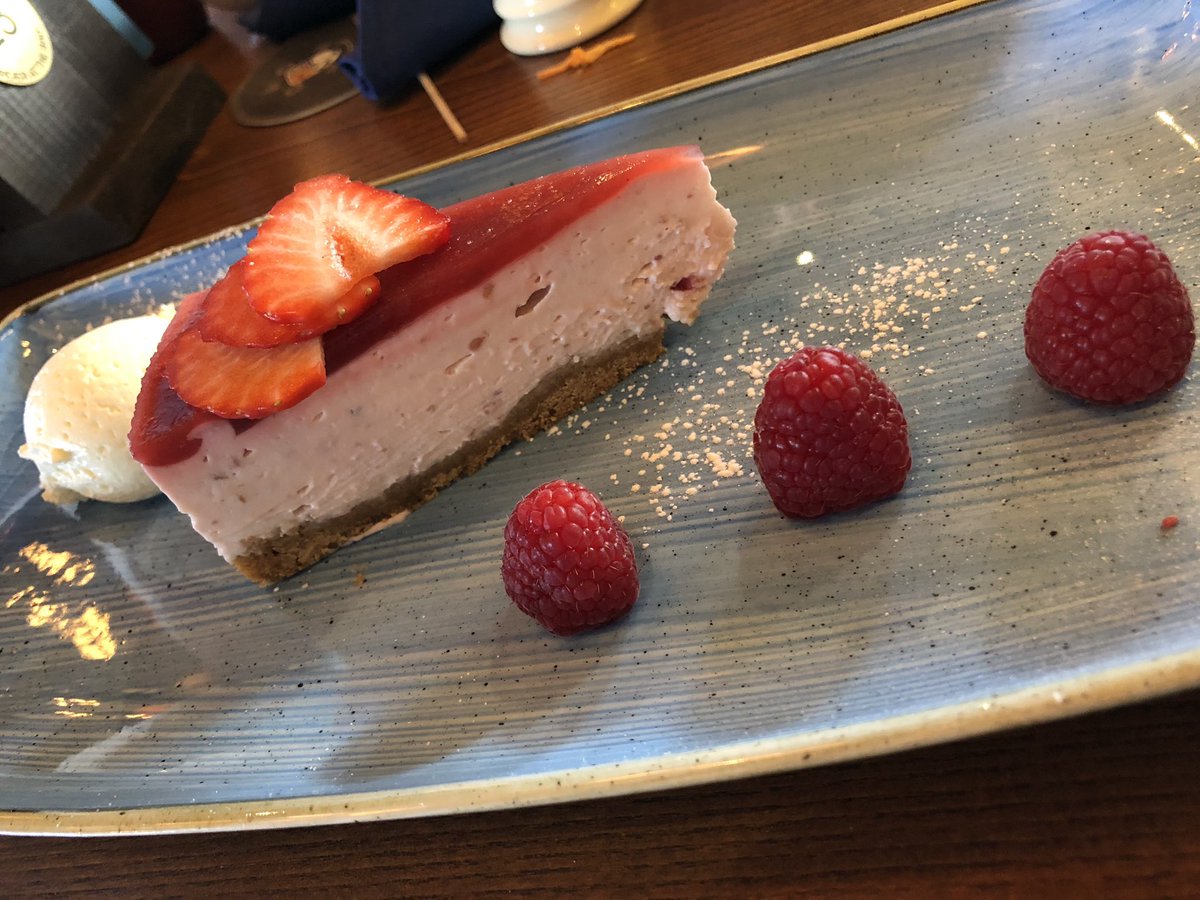 A big thumbs up for the new #Amble Inn, a great addition to the area and super tasty food #dogfriendly as well #nlandfood #northumberland #northumberlandcoast