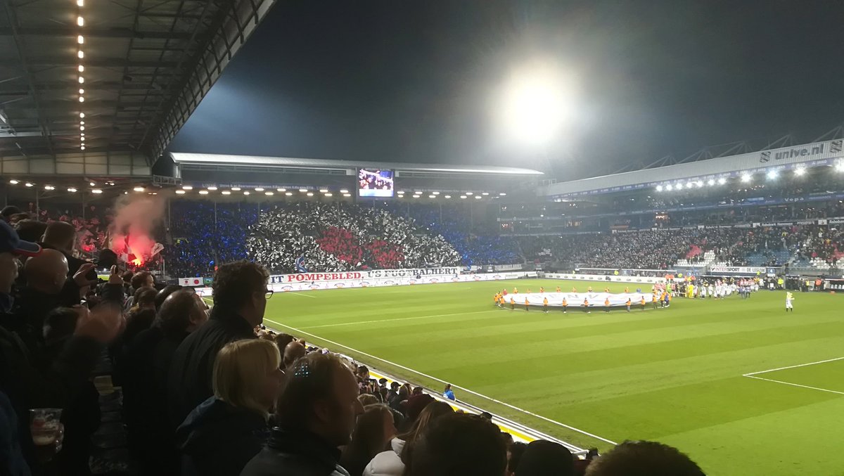 leenfaas's tweet photo. Hup hup #HEEPSV vol erop #scheerenveen https://t.co/YRDaAoVwaJ