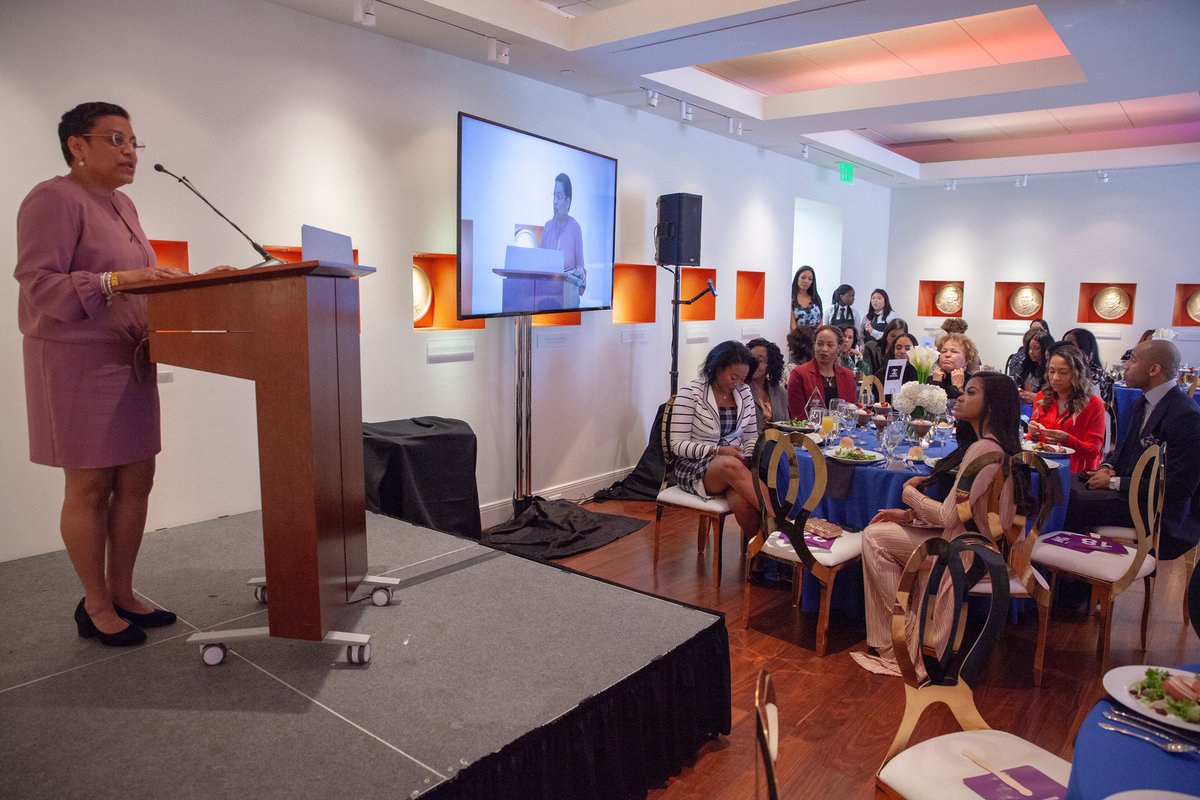 MarchofDimes's tweet image. It has been an amazing weekend with @nbwassoc! We’re honored to partner with and meet so many inspiring women who have joined the fight for the health of all moms &amp;amp; babies and are their voices for #blanketchange. Thanks @nbwassoc - and our nation's moms and babies thank you too!