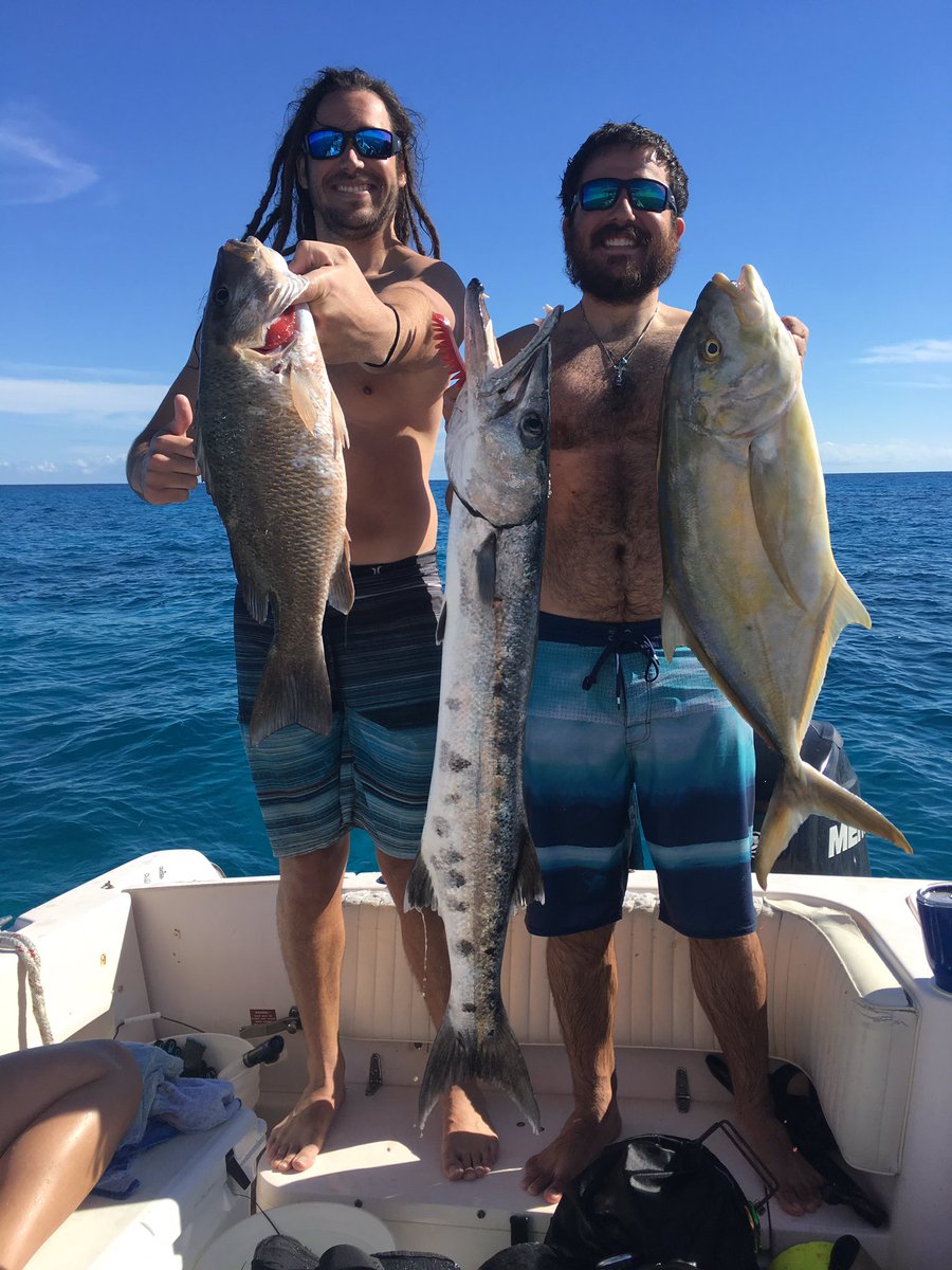 The FGCU #teamcigua has been hard at work sampling the FL Keys all week! These fish will be tested for CTX toxicity in the coming weeks. #ciguapire #ciguateraresearch #NSF #habs #ciguatera.