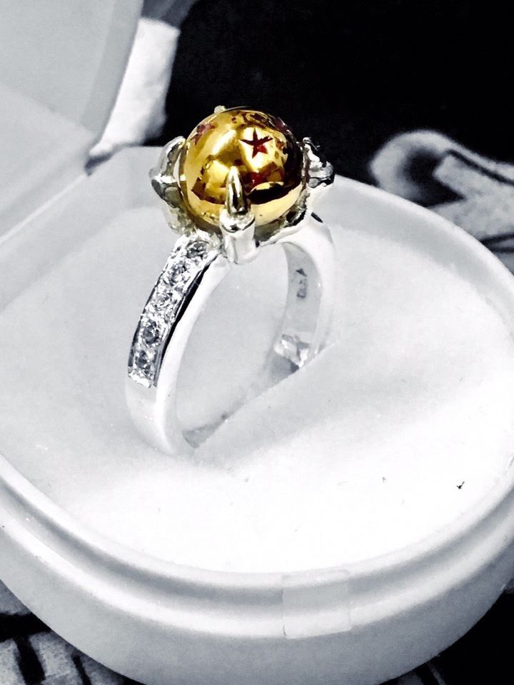 Raza Geek på Twitter: Nadie te dirá que no con este anillo. 😱 #dragonballz #goku #japan #weddingrings #ring #esferasdeldragon #anime #vegeta #amazing #picoftheday #wedding #boda #dragonballsuper https://t.co/x89xzKrtXh" / Twitter
