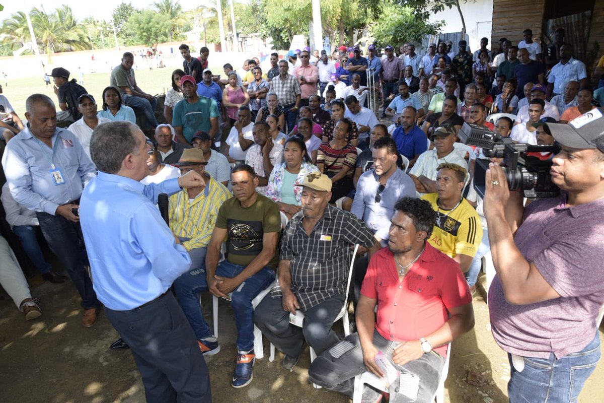 #AmaranteEnPuertoPlata Hay propuestas para cada uno de nosotros ofreciéndonos un estado de total democracia y bienestar común.