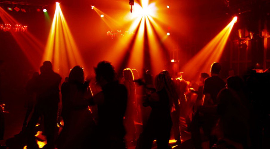 MXRelax's tweet image. Tips para ligar en el antro…sin morir en el intento ow.ly/daML30nHNZw 😈💪