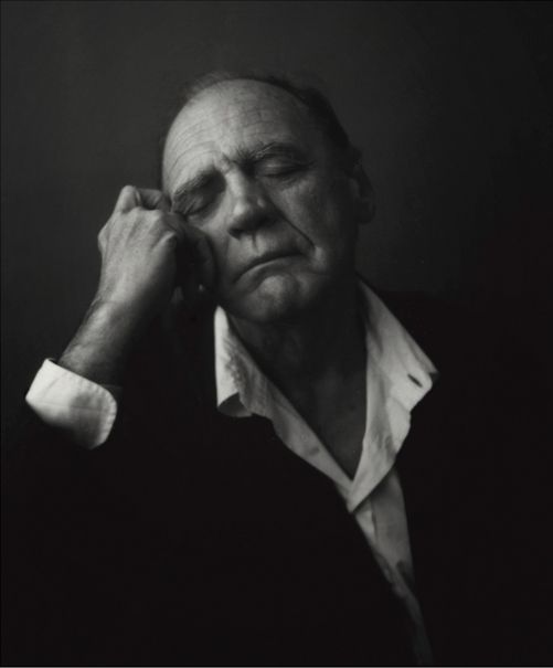 AMAPCiA's tweet photo. Descanse en paz, Bruno Ganz, un actor que iluminó a cada uno de sus personajes, ya fueran asesinos o ángeles, con una belleza interior e inefable.
#brunoganz #arte #cine #cinema #cultura #culture #actor #acting #amapcia https://t.co/Y7fuyLs7vX