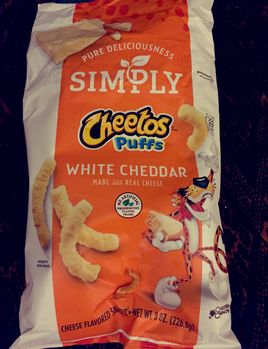 Hey <a href="/Fritolay/">Frito-Lay</a>, why is there a chunk of unidentified Pretzel in my Simply Cheetos?! #why #weird
