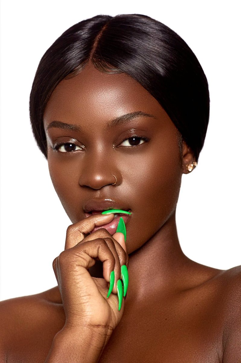 goddesscoco_'s tweet photo. melanin ✨🍫 https://t.co/Ez3Pp8jeGg
