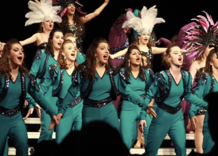 katiedewaard's tweet photo. You cannot miss High Heeled Harmony @ 6!!!! These girls are incredible #clashcomp19 https://t.co/ewd7au2RcI