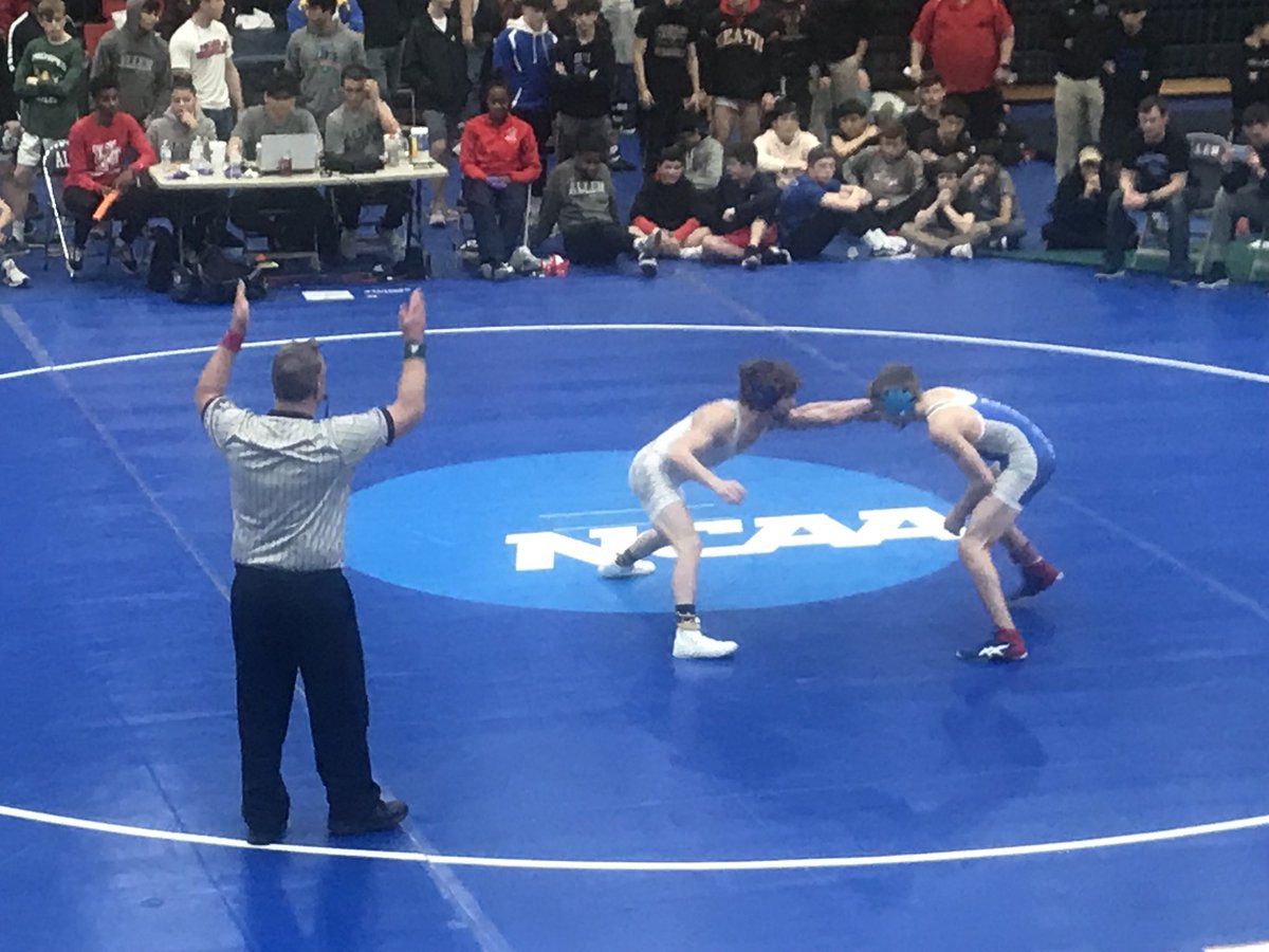 Geiger Region Champion!  #lionpride #lhs #leander #leanderthol <a href="/CoachMcLain512/">Adam McLain</a> <a href="/LHSROAR/">Leander Student Media</a>