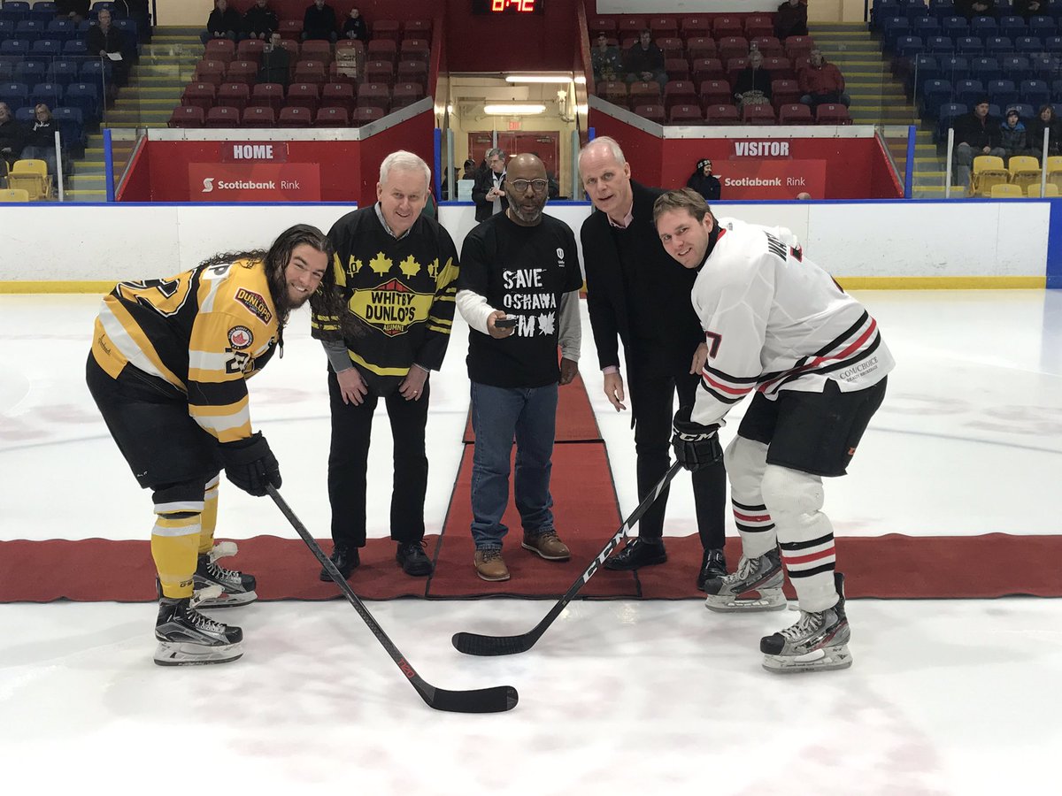 WhitbyDunlops's tweet photo. A special thank you to Whitby Mayor Don Mitchell, Oshawa Mayor Dan Carter and Colin from Unifor for dropping tonight’s puck on #GMWorkers Appreciation night! https://t.co/po1MEidD8c