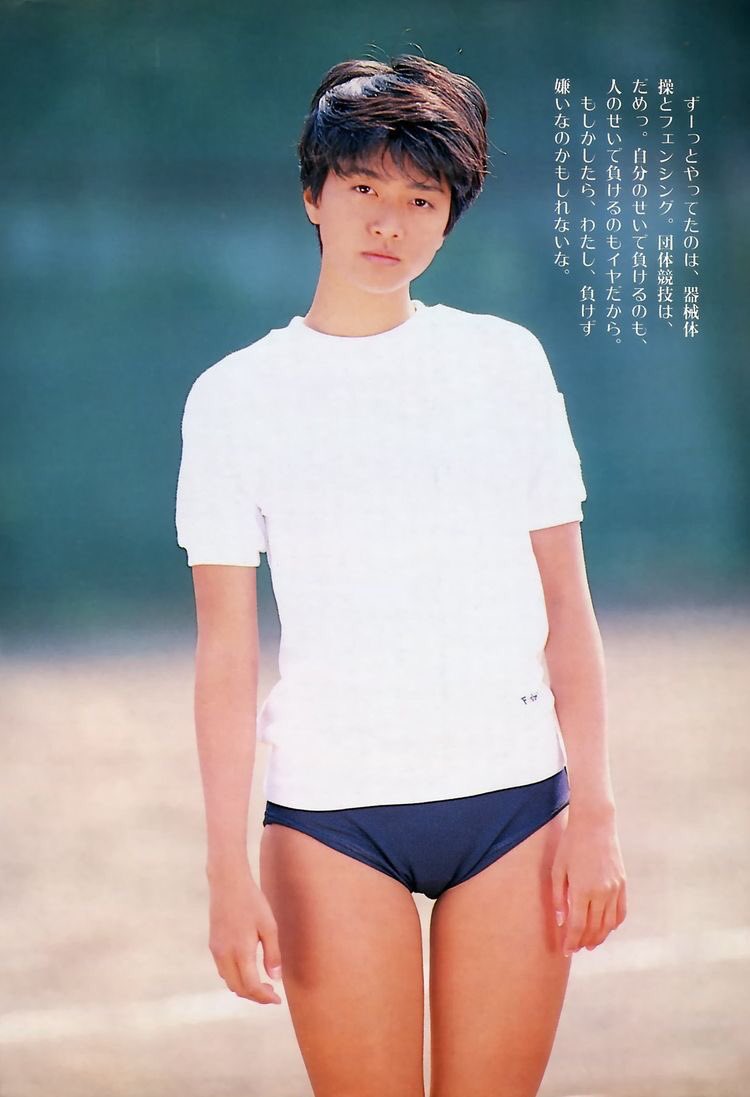 沙羅 昭和好き療養中 Na Twitteru 1993年の内田有紀 ファンではなかったものの 見事で健康的な肉体美に魅了されました 内田有紀 90年代アイドル 肉体美 アイドル水着