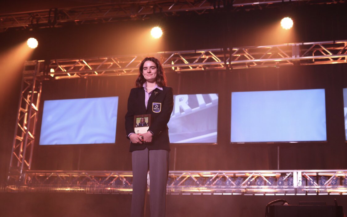 Lambert DECA tweet media