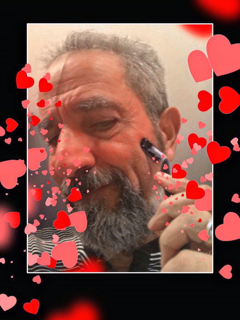 DrMarioRamirez's tweet image. #neuroChallenge continuando con este challenge ahora añadí peinarme y afeitarme con la mano izquierda.
¿Cual tu vas hacer?