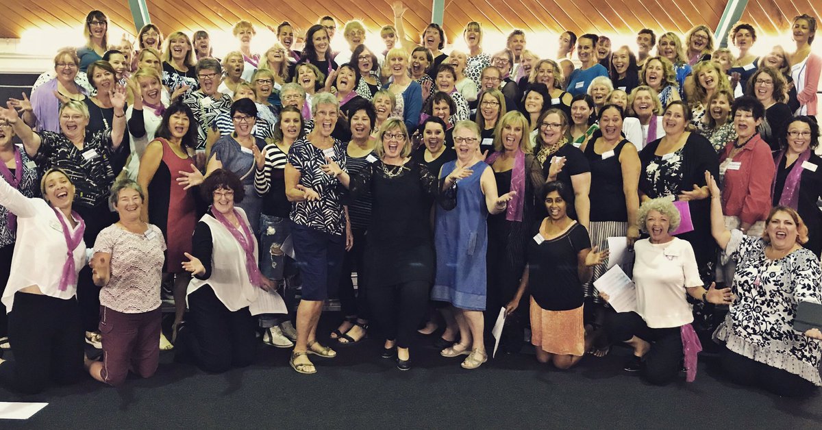 🇬🇧 We had a lovely time with our new UK barbershop friends Jacky and Jill, visiting from the Anglian Accents Harmony Chorus. 🎶 So pleased to have met you both!

#barbershop #harmonizetheworld #lovetosing #acappella