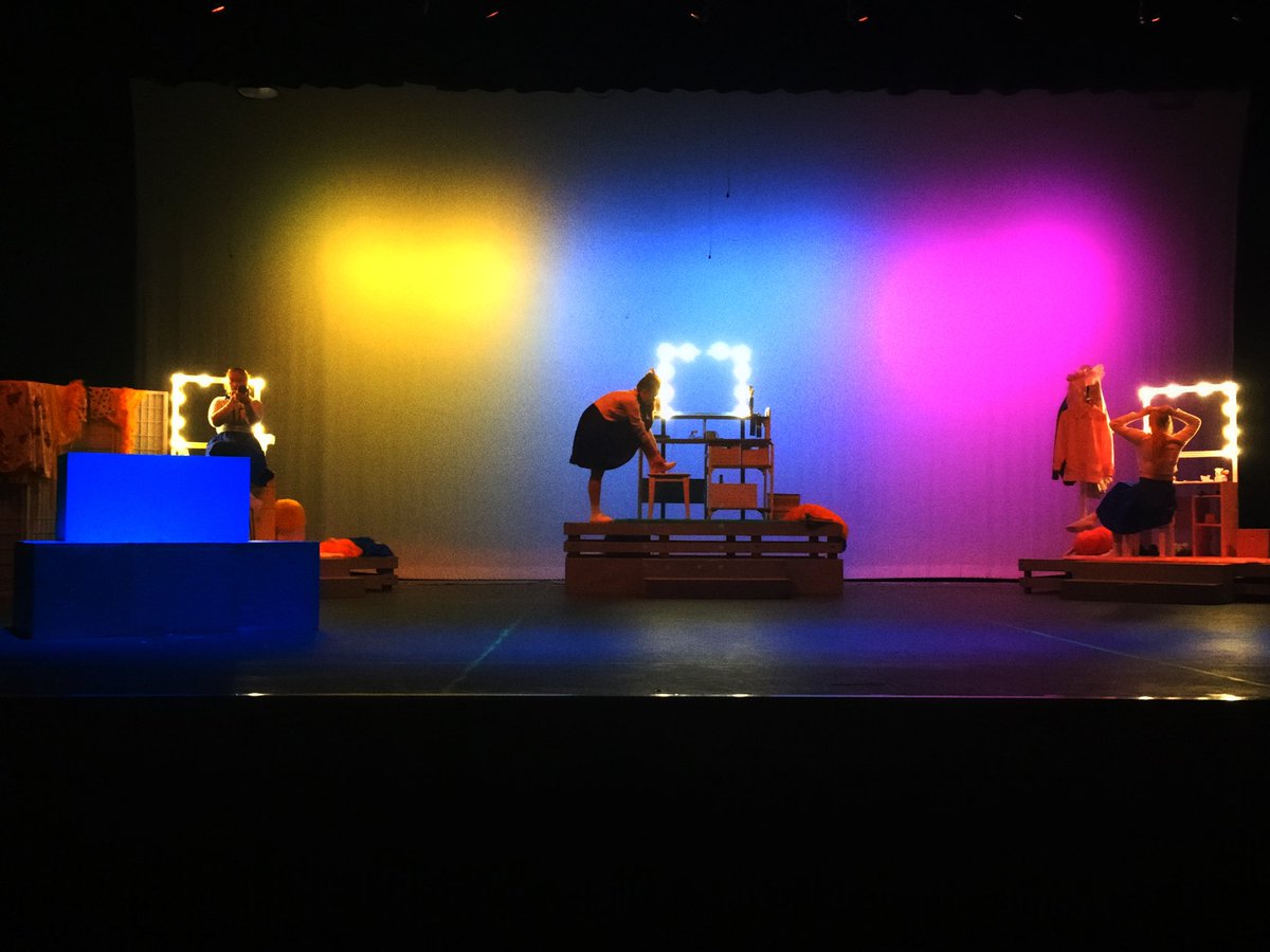 _maddiepugh_'s tweet photo. low quality pic but high quality show / 
come watch “Vanities” at The Center ... February 28\March 1 https://t.co/JJCkvyFqrN
