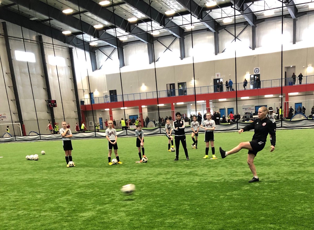 2007 Girls working on playing the ball from the back with coach Donna. #development #wintertraining #LondonFA