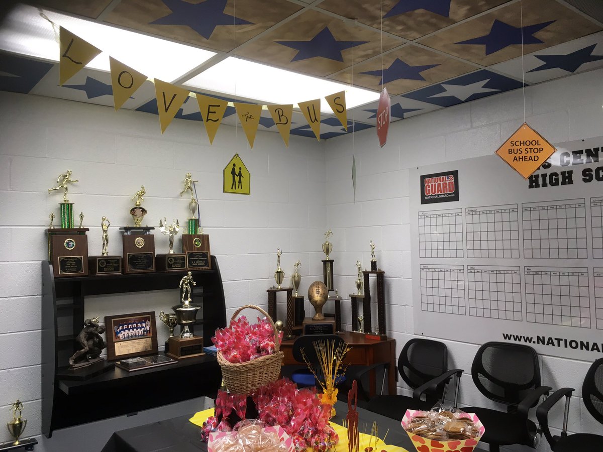 Tammy_Beach's tweet image. Love celebrating my bus drivers this week. I could not do what I do as an administrator without them! #LoveTheBus2019