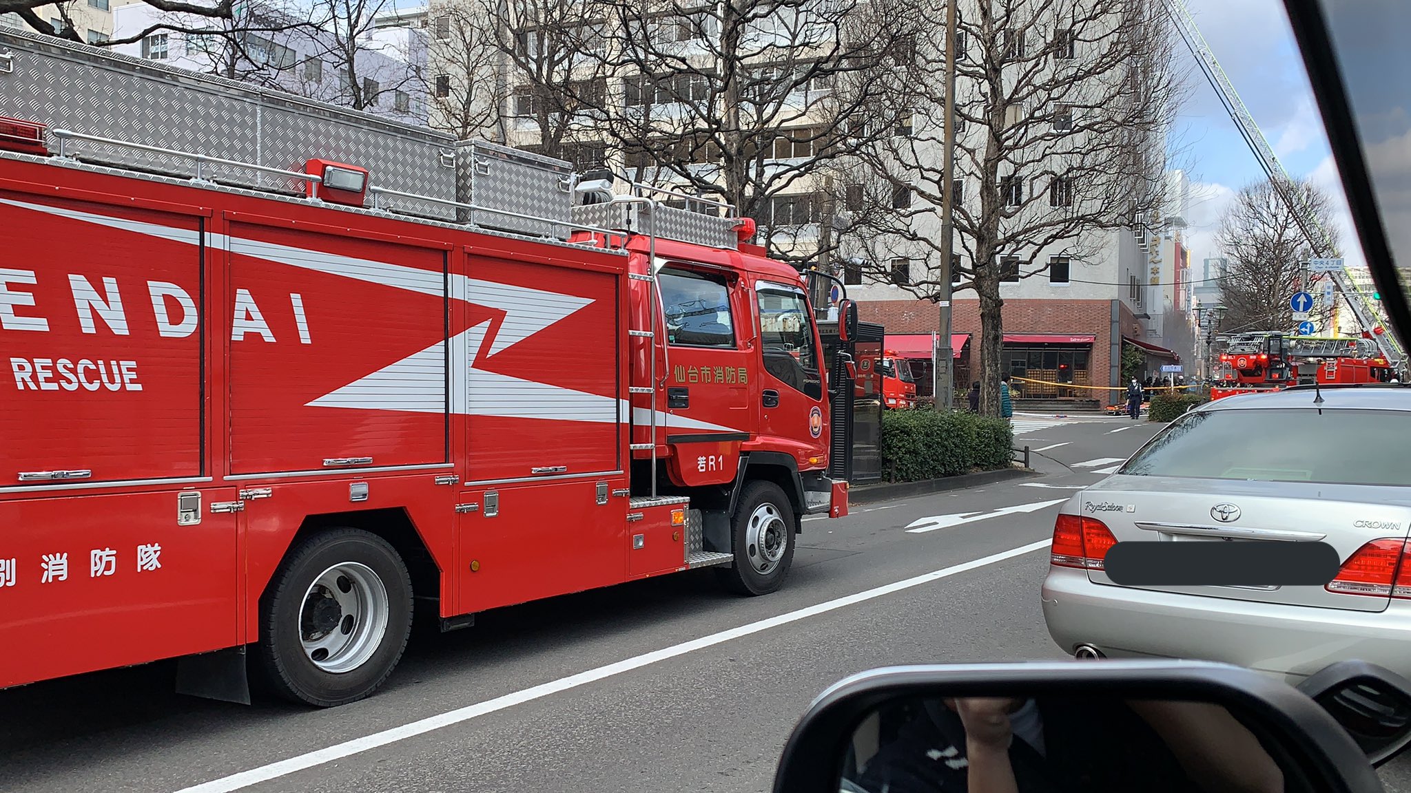 画像 消防車 救急車 パトカーの量がやべー T Co Xauhizogsc まとめダネ