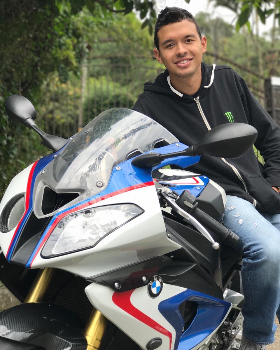 Vea en +MOTOR de <a href="/RedMasNoticias/">Red+ Noticias</a>, información de <a href="/TomyPuerta/">Tomás Puerta</a>, <a href="/ContechaDiego/">Diego F. Contecha</a> y Daniel Fernández. Presenta <a href="/rhbeltran/">Rubiel Beltrán</a> ➡️ youtu.be/EvJNWJMwvQI #motociclismo #velocidad #supermoto #karts #colombia #deporte #speed #racing #motor #race