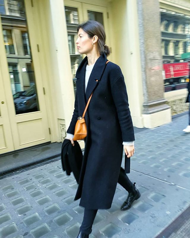 Beautiful, #simple #elegant #black #coat #classic #bohochick #nolitareport #sunny #crisp #nycphotographer #ny #sohonyc bit.ly/2NaR611