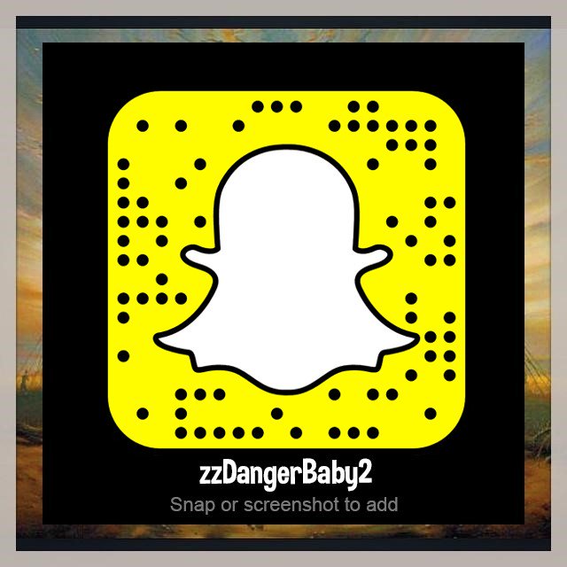 HoaRadke's tweet photo. Oh hey! you look like someone I'd love to snapchat with :) add me: zzdangerbaby2 https://t.co/cK56WF8C9S