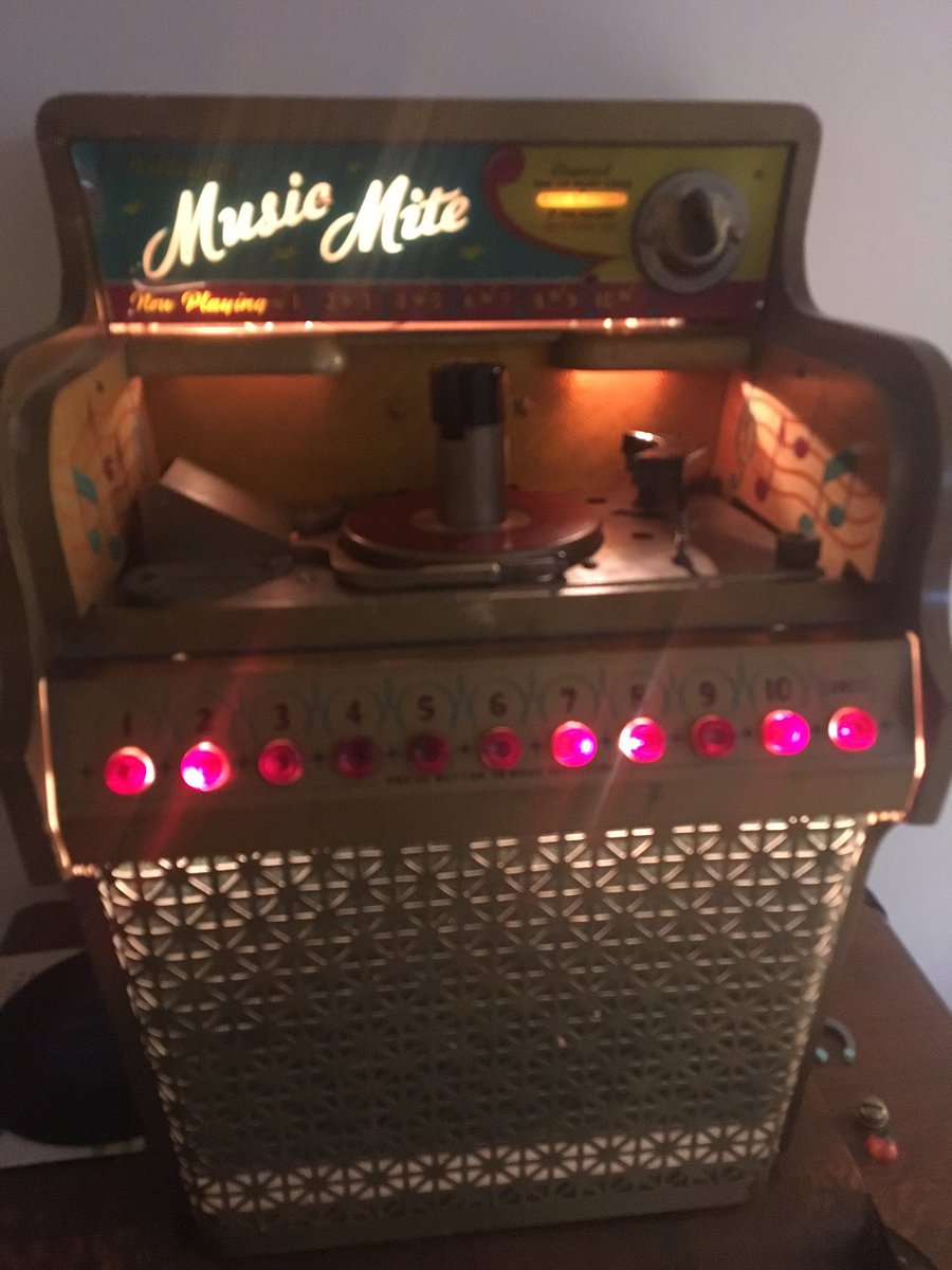 MUSIC QUIZ tonight on #Periscope starting at 11:30pmET/10:30pmCT/8:30PT. All genres! All are welcome! Loud plaid jackets, butterfly collars, and Hi-Karate cologne optional. <a href="/PeriQuizFans/">Periscope Quiz Fans</a> <a href="/ThePeriGirls/">The PeriGirls on #Periscope</a> <a href="/peridudes/">PeriDudes</a> #trivia #music #fun