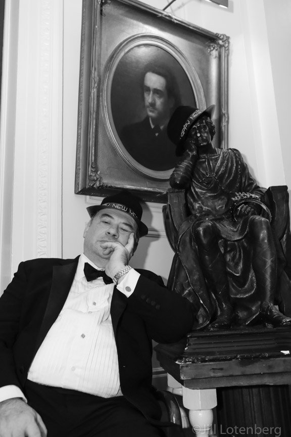 jillphotography's tweet photo. @ThePlayersNY President, Michael McCurdy, celebrating 100 years when #EdwinBooth deeded his #GramercyParkmansion w/ #MarkTwain, #JosephJefferson and #StanfordWhite as its incorporators on
#FoundersNight #EdwinBooth #acertainclub #100years #century #actors #Hamlet https://t.co/mwhUQMVy3E