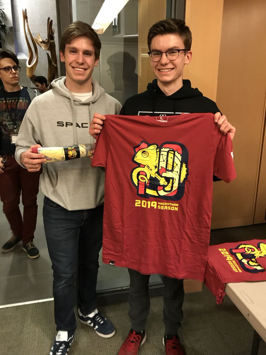 MLHacks's tweet photo. @cuhacking hackers are loving their @CapitalOne Crypto Chameleon season T-shirts! ๐ฆ#CUHacking https://t.co/LowHOyfrbP