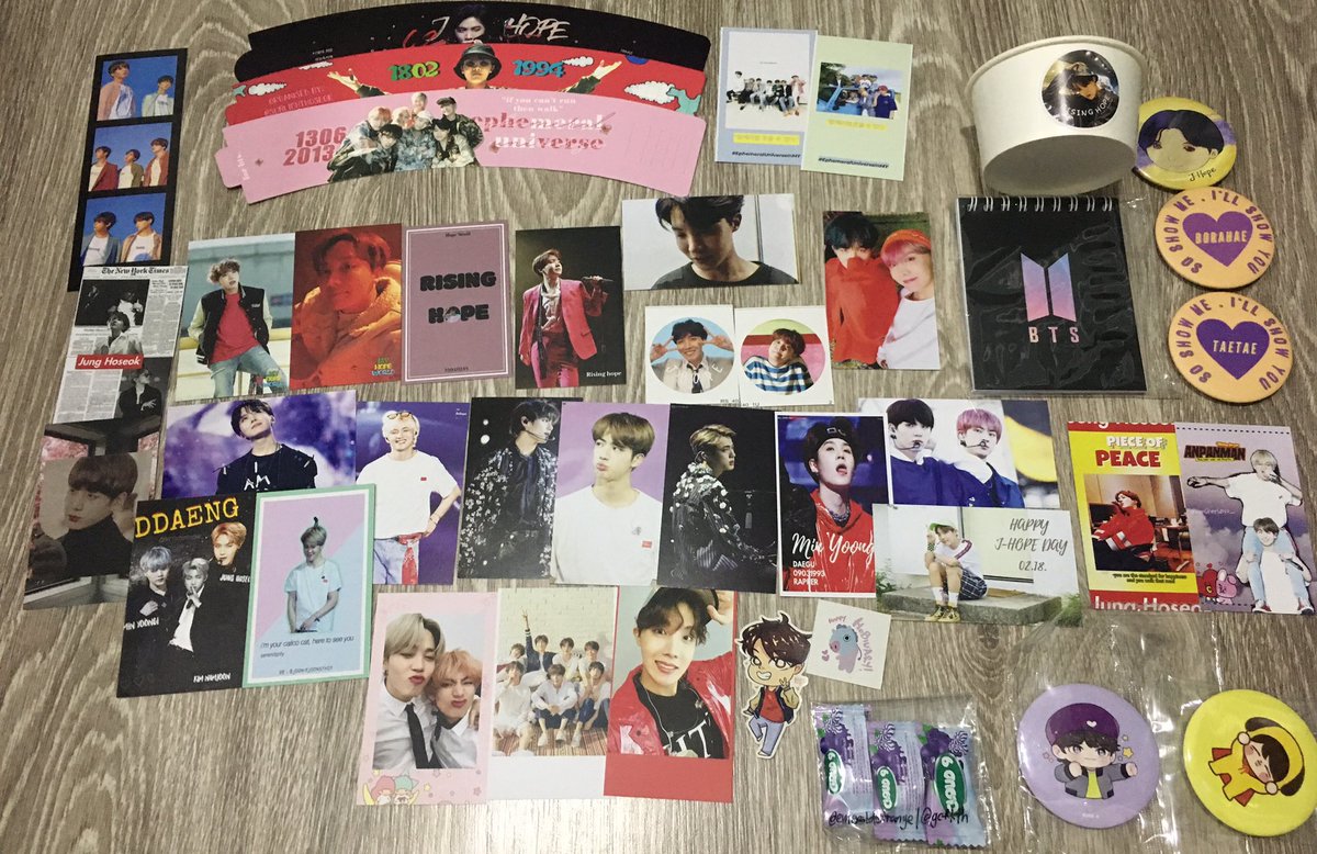 ilovebtsbn's tweet photo. Yeay! More events today! Thank you to the organizers ☺️ #EphemeralUniverseinMY #MyHopeWorldinKL #RISINGHOPE_MY @SD_Project2018 also to the freebies @kimsheesaw_ @dreamychacha @ Jooniejoonsthot  @emeraldstrange @gcfkth @bunbunjinnie @meansyoongi 💜 https://t.co/YKxhn3Kr0C