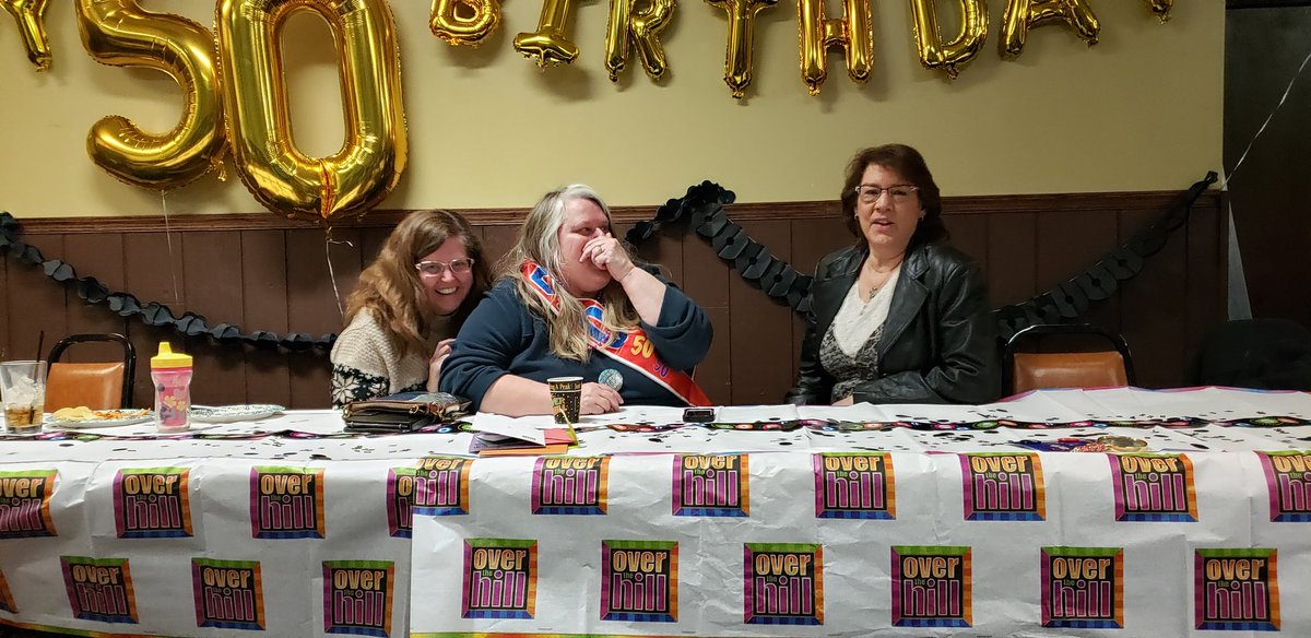 MaryMar15816402's tweet photo. How to super successful thow a #surpriseparty...... tell them they are going to their grandson party. 😁😉😂🤣😂🤣🥳🥳 #OverHill https://t.co/7jlXuQPdDI