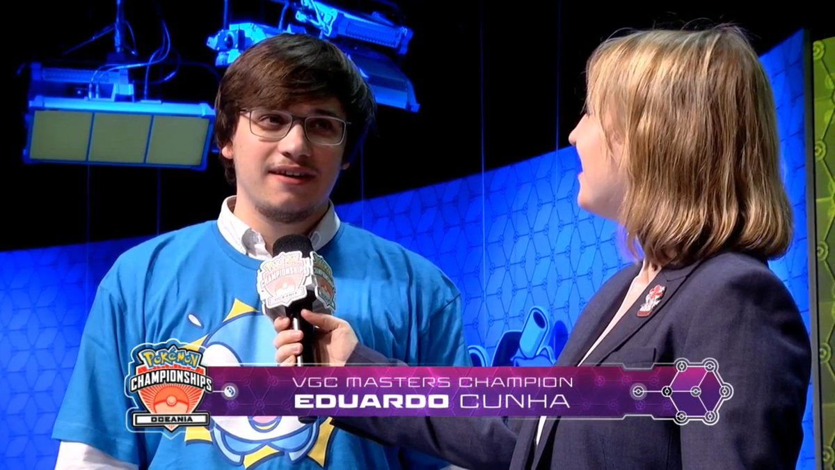 VGCVictoryRoad's tweet photo. [AUIC 2019 - Day 3]

After this tough battle, 🇵🇹 Eduardo Cunha (@MeninoJardim) is your 2019 Oceania International Champion in the Masters Division. Parabéns!

💻 #PlayPokemon
🔗 https://t.co/T9zqm8y86h https://t.co/fnBIrkFGI6