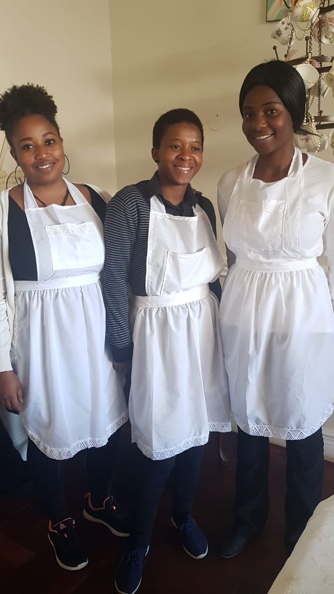 SilverVictorian's tweet photo. Ready to serve you today - we are open until 2pm.
#thesilverteaspoon #sundaybreakfast #sundaycoffee #sundaylunch https://t.co/RAsKTqyk0i