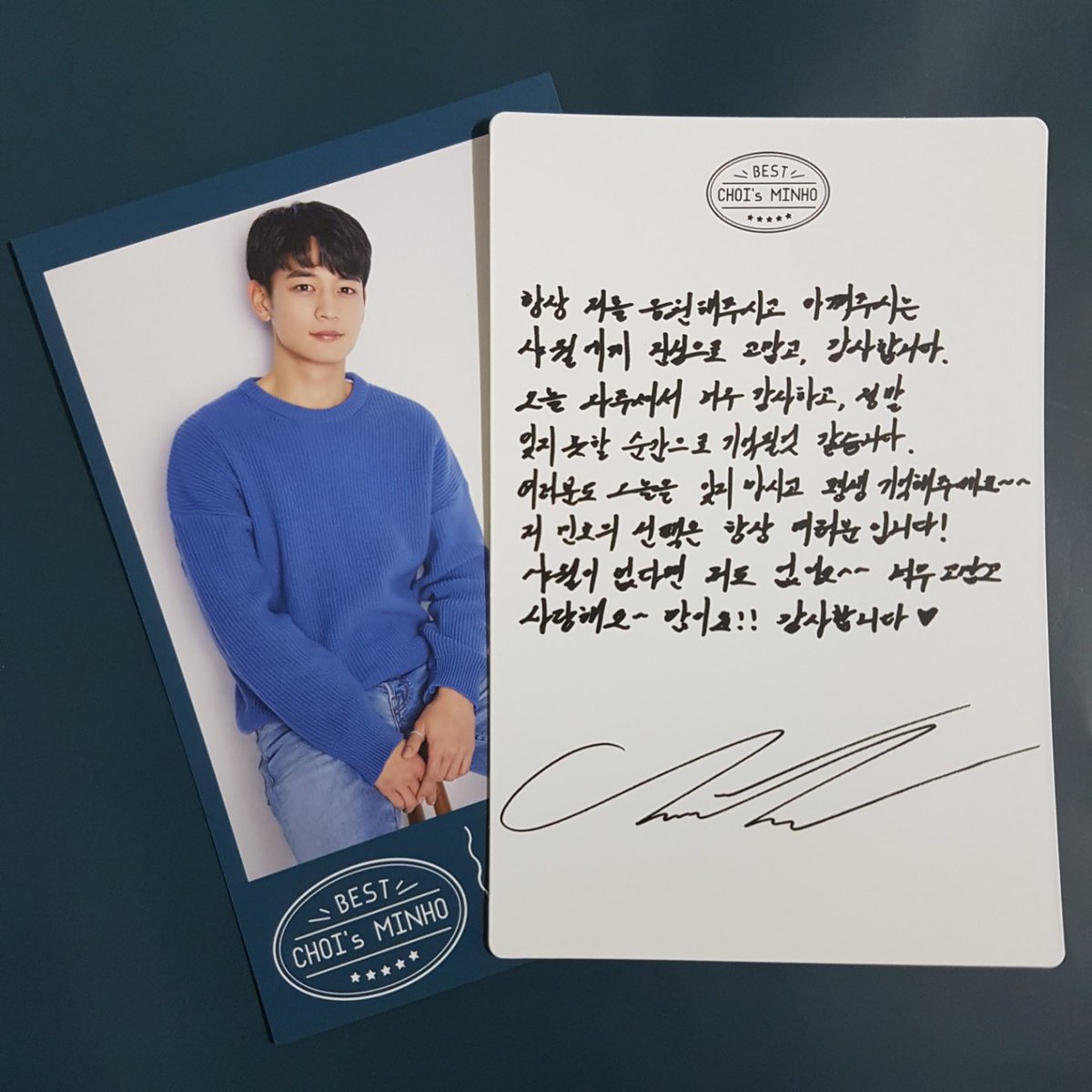 discuss_minho's tweet photo. 편지를 받는 일은 사랑받는 일이고 편지를 쓰는 일은 사랑하는 일이라고 생각하기 때문이다.
오늘은 늦은 답서를 할 것이다. 우리의 편지가 길게 이어질 것이다.
(박준, 운다고 달라지는 일은 아무 것도 없겠지만) https://t.co/lHNhET3y4V