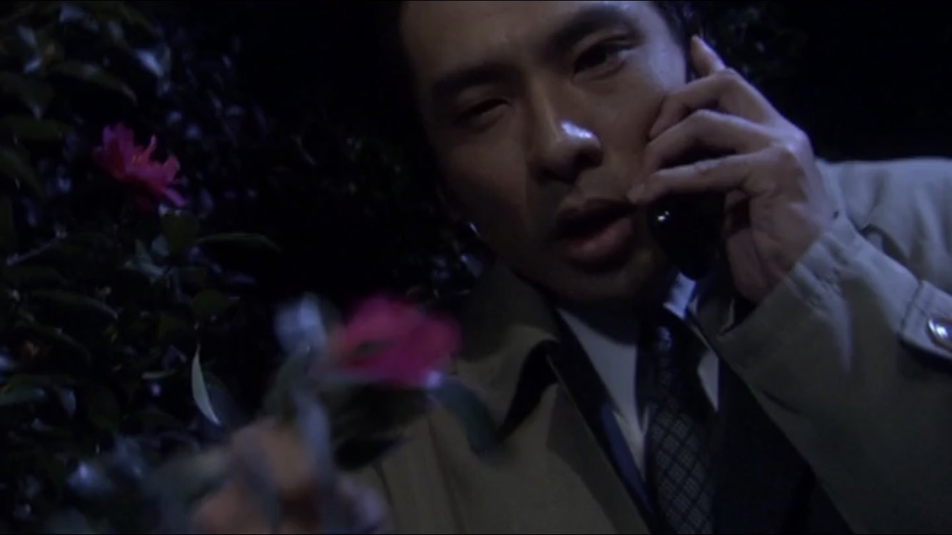 さくらいず ルミナスウィッチーズはいいぞ ちな ニジ様を演じてる宮内敦士さんは相棒のseason5最終回 サザンカの 咲く頃 でタイトルどおりサザンカを引っ掴んだ状態で殺されてしまう今は亡き小野田官房長の元 部下を演じておりましたの 若き日の宮内