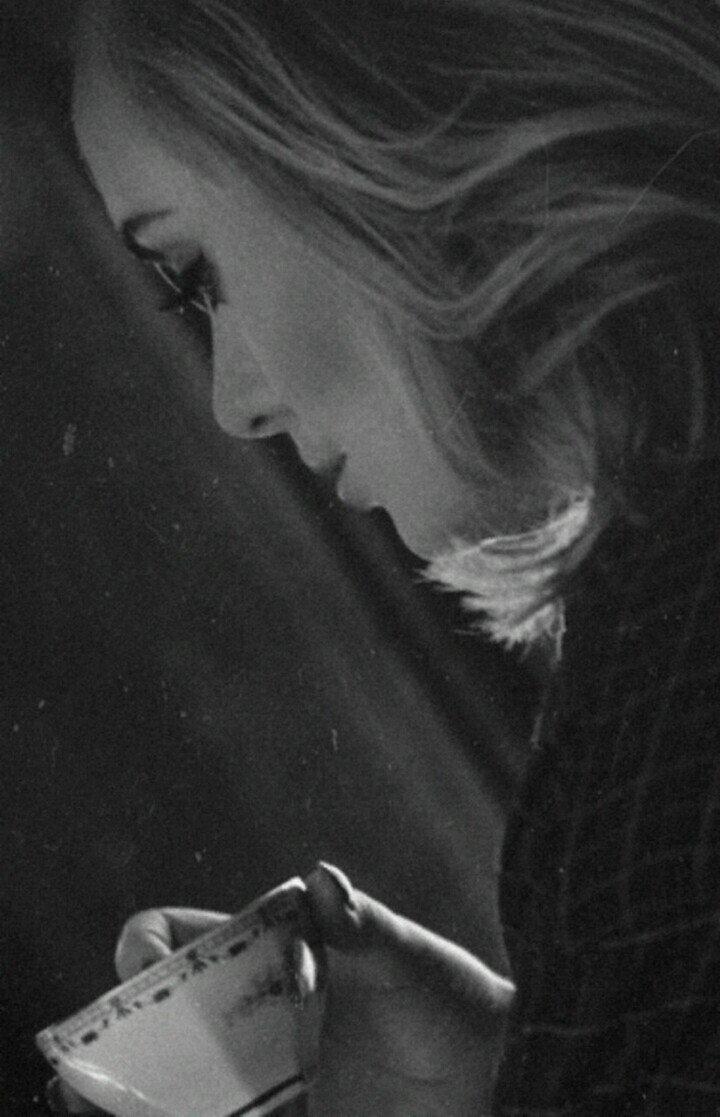adeleforx's tweet image. Delly wallpapers