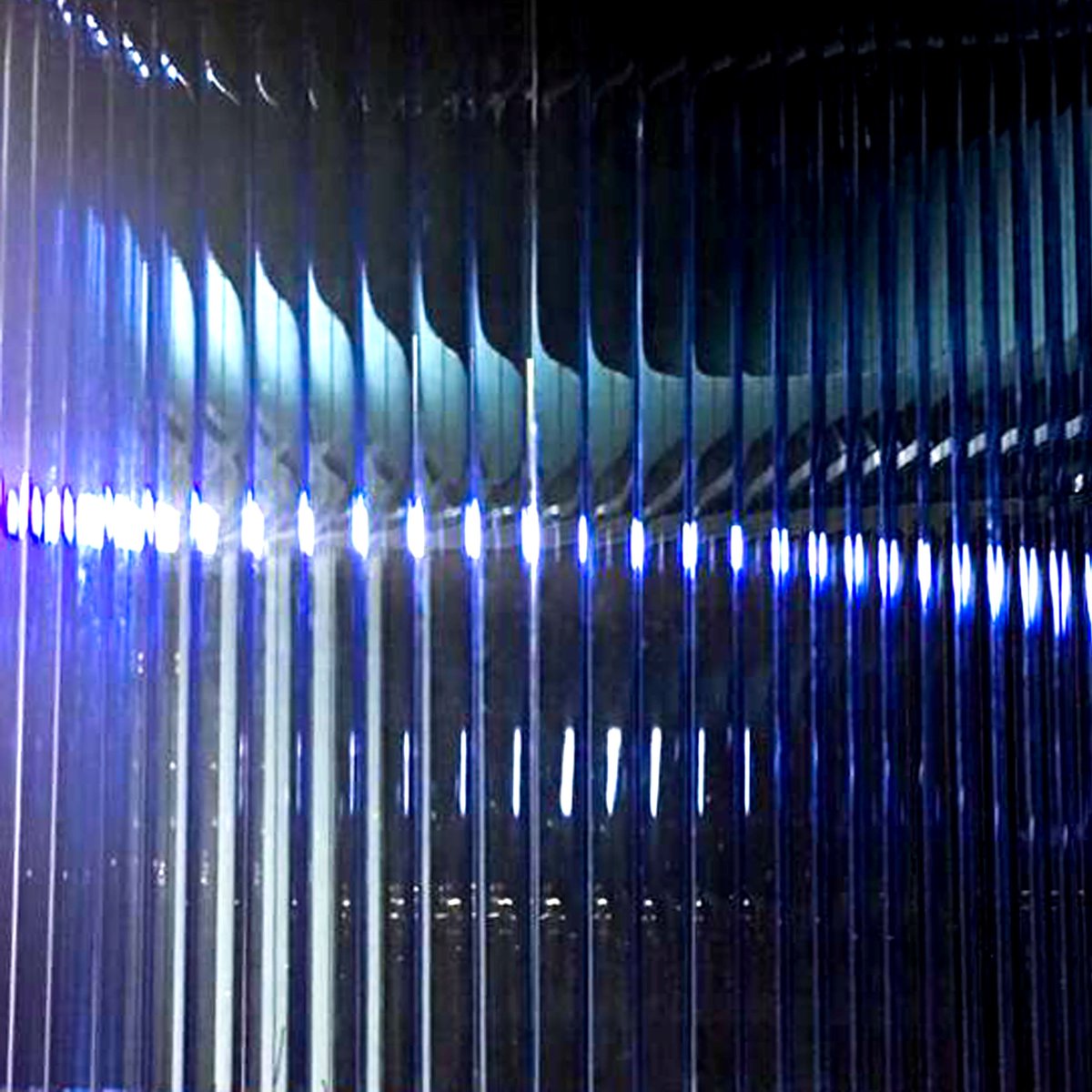 #Glasgestaltung #Glasdesign #Glaskunst #Architektur #KunstAmBau #Vitrago #Mockup #ArtObjekt #Deckeninstallation #Moskau #Glasröhrchen #Reflektionen #3dEffekte #Splitterschutzlack