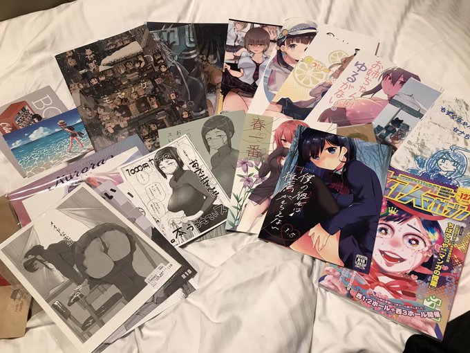 今日初めてコミティアに行ってみたけど凄く楽しかったです。ホール3しか見れなかったのが残念でした。それでも可愛いグッズが沢山ありました! 