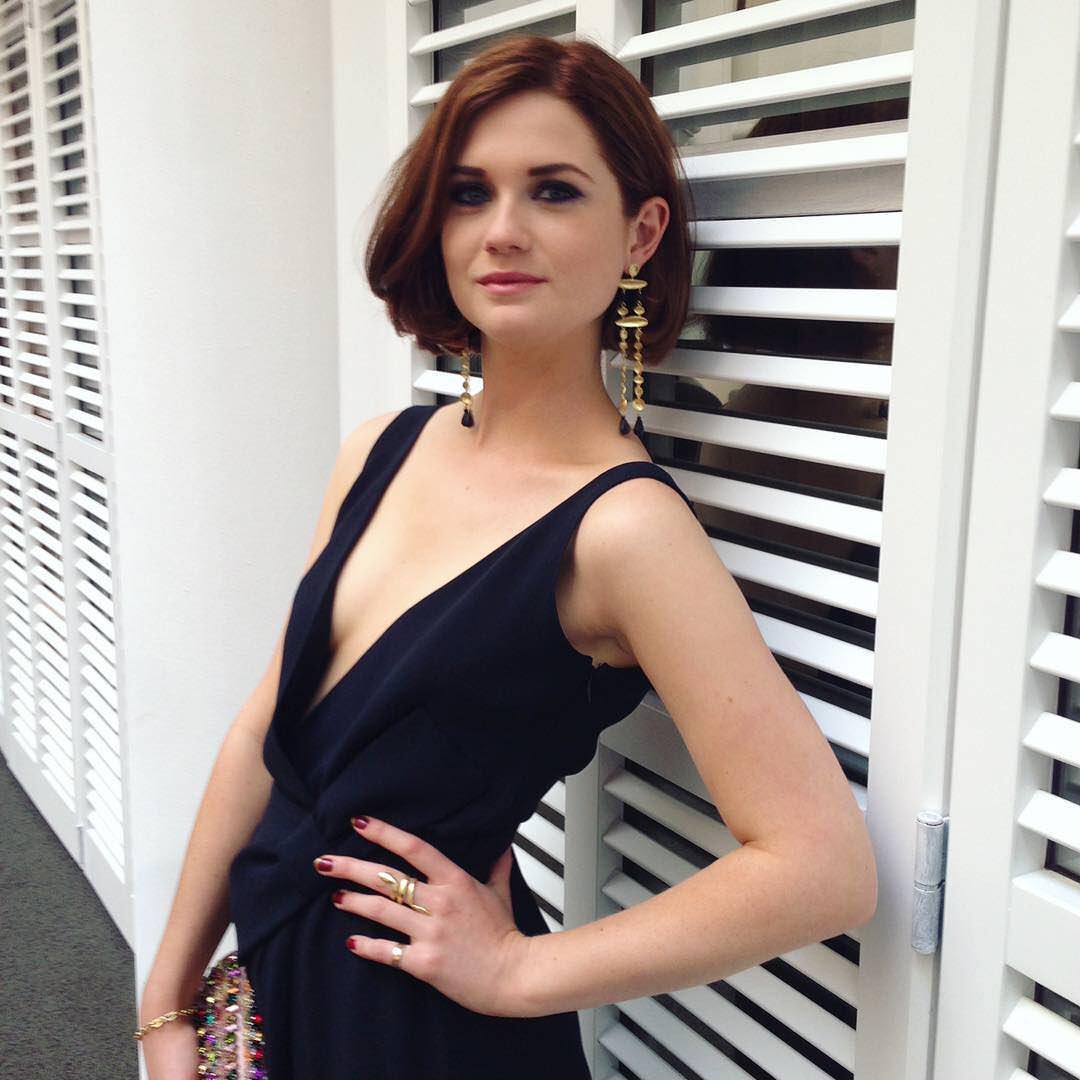 Happy 28th Birthday to the underrated hottie Bonnie Wright.   