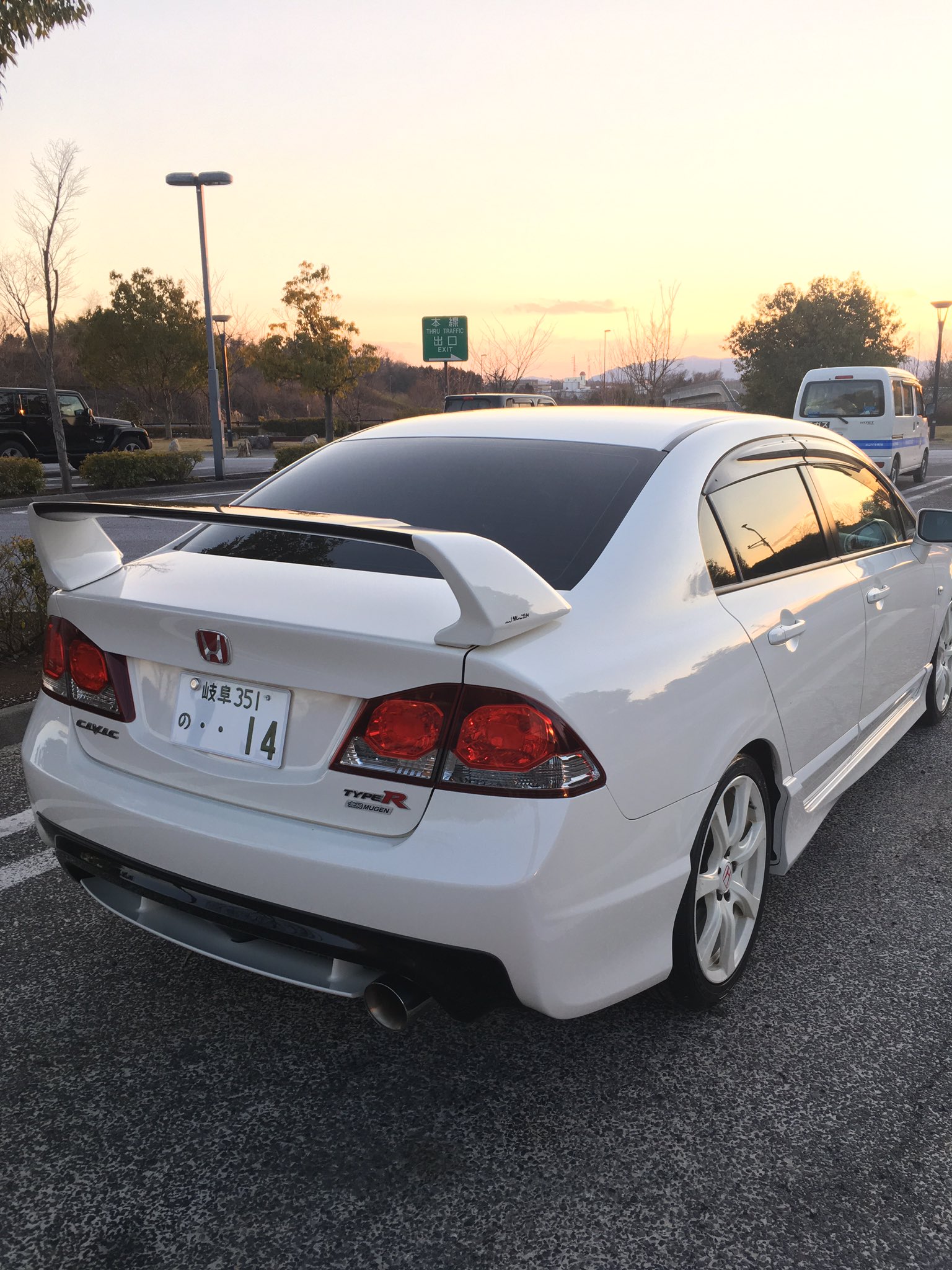 Tona Fd2 Fd2シビックタイプr 後期 納車されました ๑ 運転慣れるまで時間掛かるなw Fd2 シビックタイプr Tona Fd2 Fd2シビックタイプr 後期 納車されました ๑ 運転慣れるまで時間掛かるなw Fd2 シビックタイプr