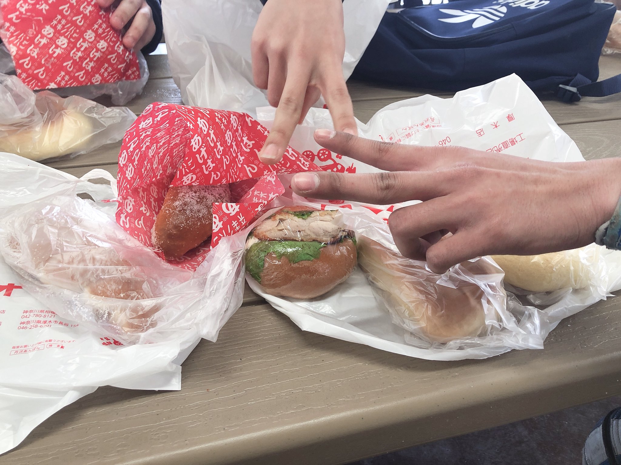 X(旧Twitter) のんびりレーシング XENO_Japan | ちょりっす！今日は86の日なんすよねー、BRZの日は