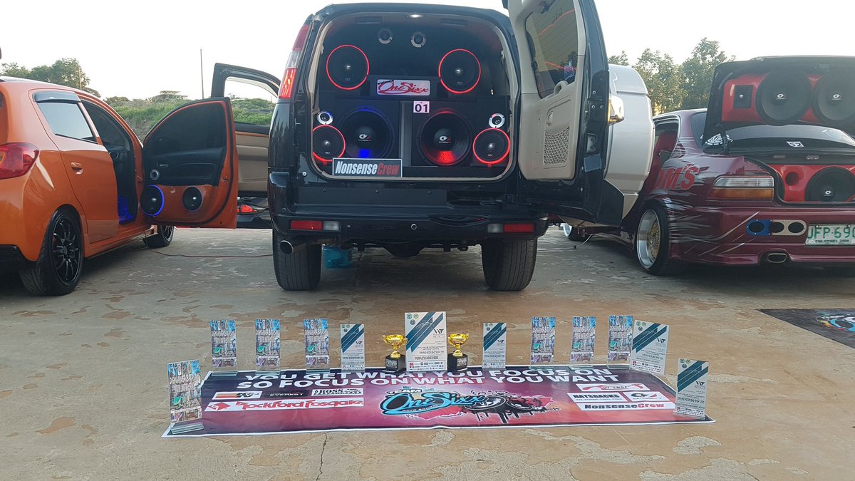CJDConlineshop's tweet photo. riverbanks carshow beast of the east!! VIP production
My model baby @pendorkristine ❤
Awards:
*Loud and Clear VAN/SUV First
*Best Heavy Modified Audio 1st
*Best American Ride 1st
*Best Ford 1st
*Best Millennium Ride 2nd
#vipproduction
#teamonesixx
#category7
#teamfordeverest https://t.co/FAPqNwdvfA